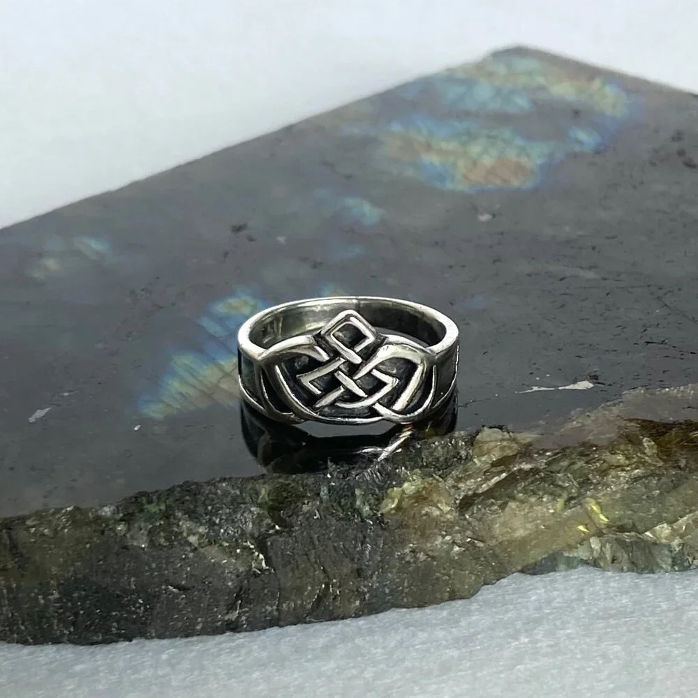 Sterling Silver 925 Celtic Knot V Band Ring Size 7 Celtic Jewelry